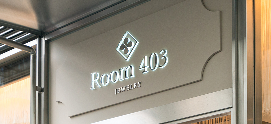 Room403 表参道本店（ルーム ヨンマルサン）